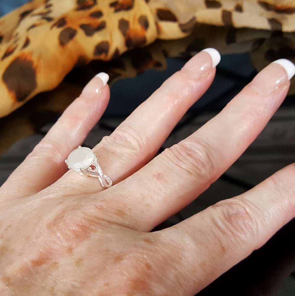 Sri Lankan Silver Moonstone - Picture 8 of 8